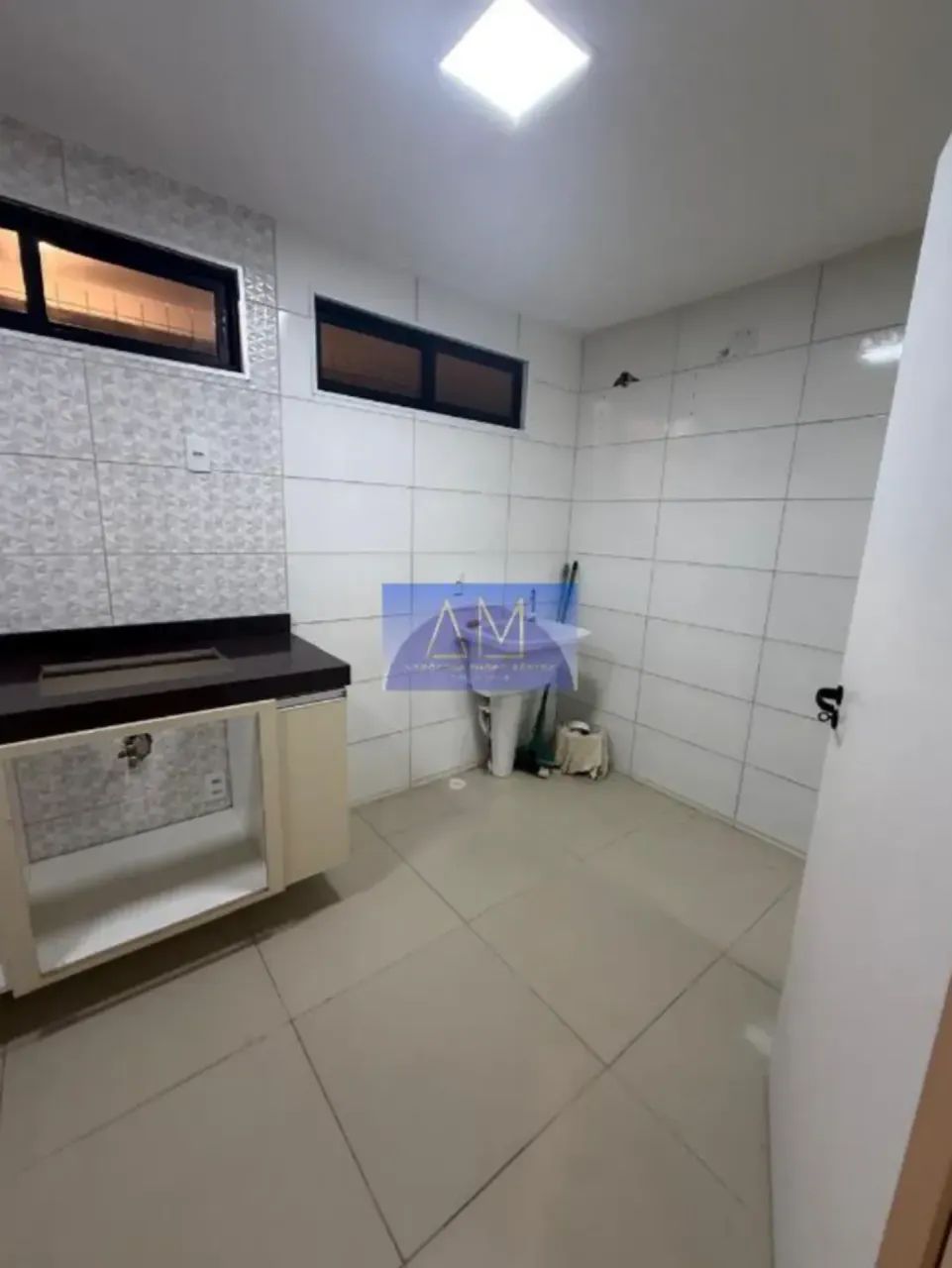 76m² ,com 3 quartos sendo 1 suíte , 1 vaga coberta nos Aflitos . Este é seu lar! - Foto 5