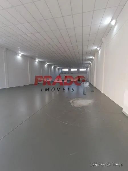 Aluguel / Salão comercial com 520m² contrução - Avenida Brasil - Zona 05 - Foto 3