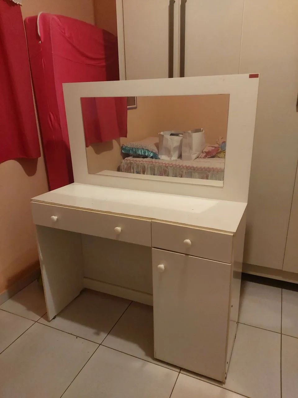 Penteadeira com divisoria e gavetas  - Foto 2