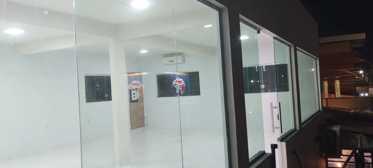 Sala comercial 70m² Novo Aleixo Cidade Nova.