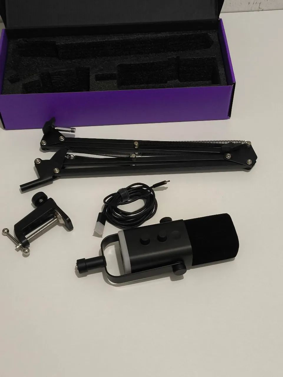 Microfone Fifine AM8T com Suporte Articulado - Foto 3