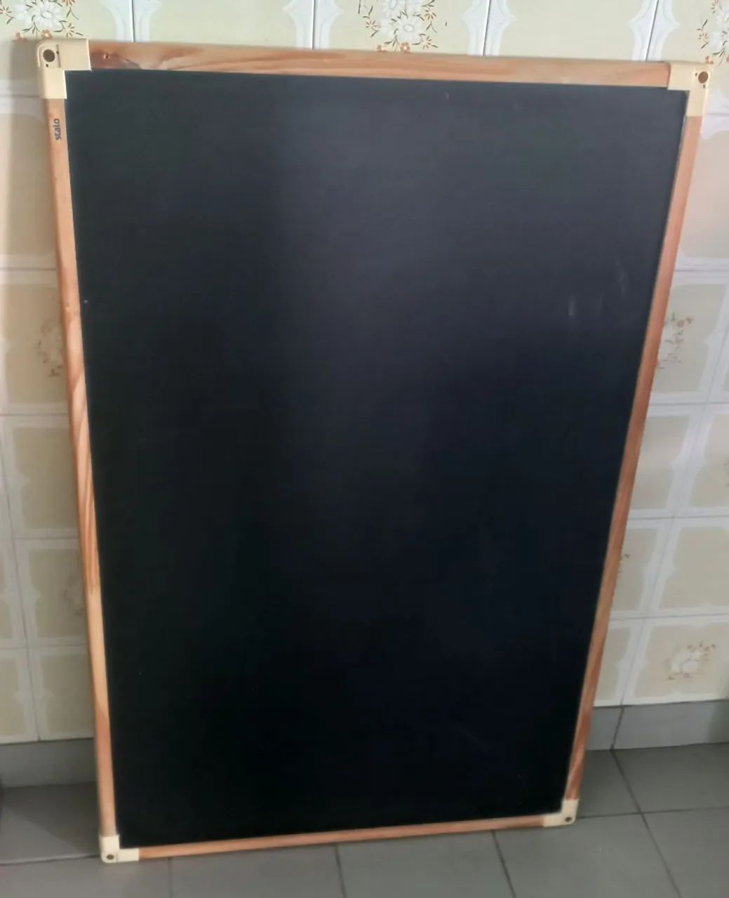 Quadro escolar preto madeira - Foto 5