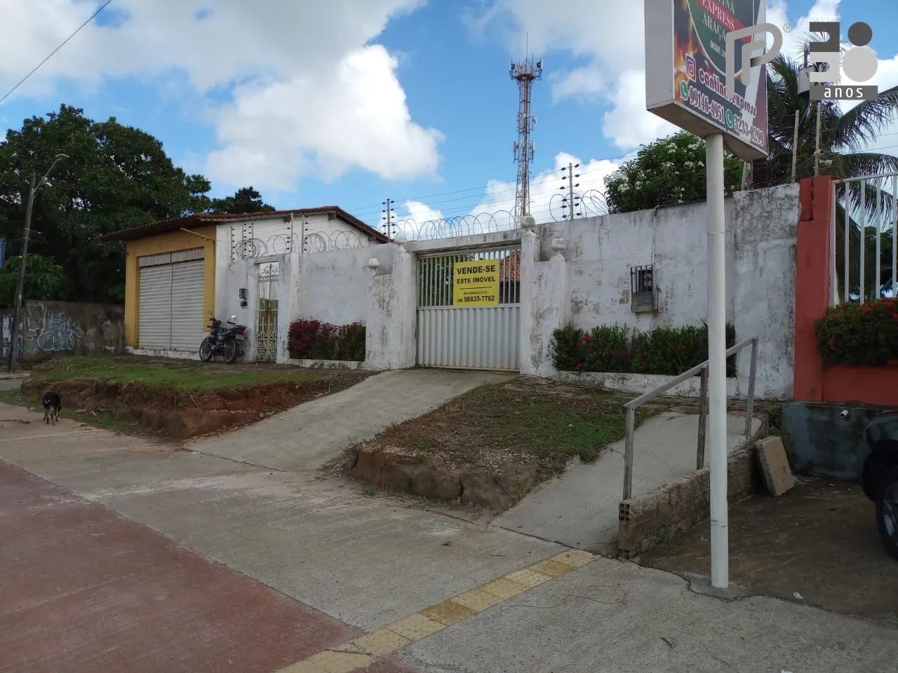 EXCELENTE CASA COMERCIAL DE ESQUINA PARA VENDA NO ARAÇAGY - Foto 2