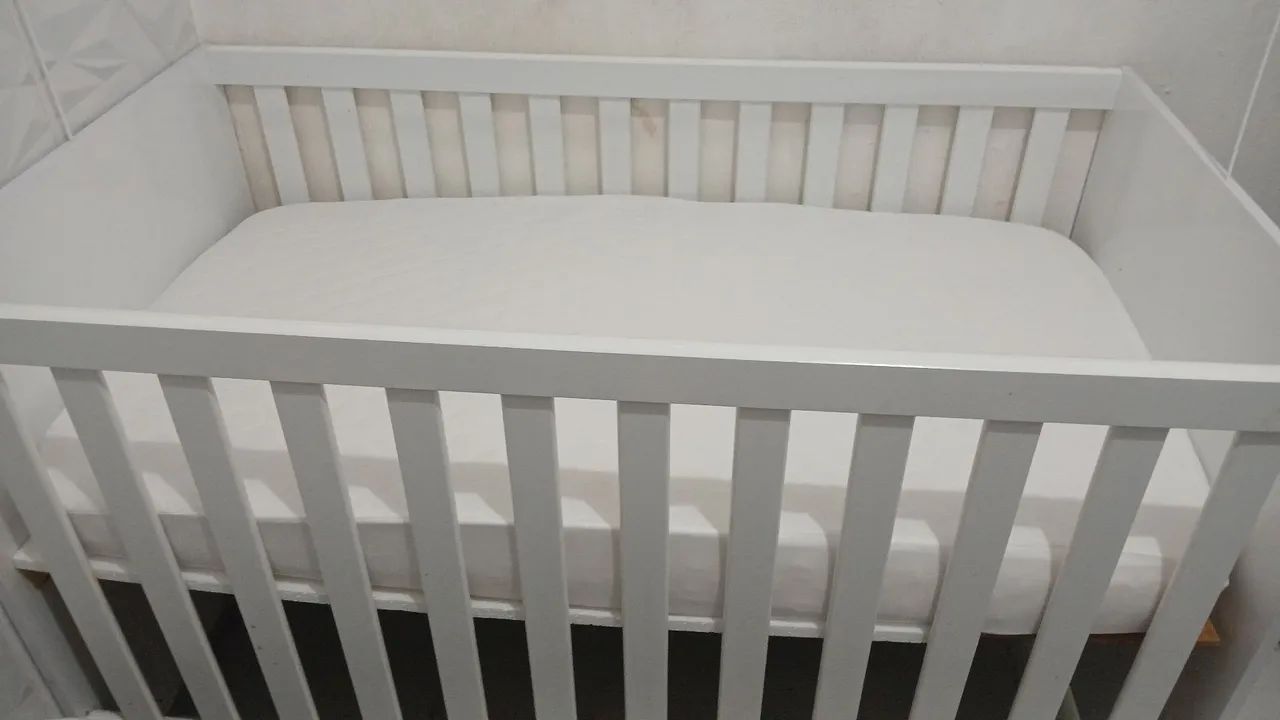 Berço e colchão 