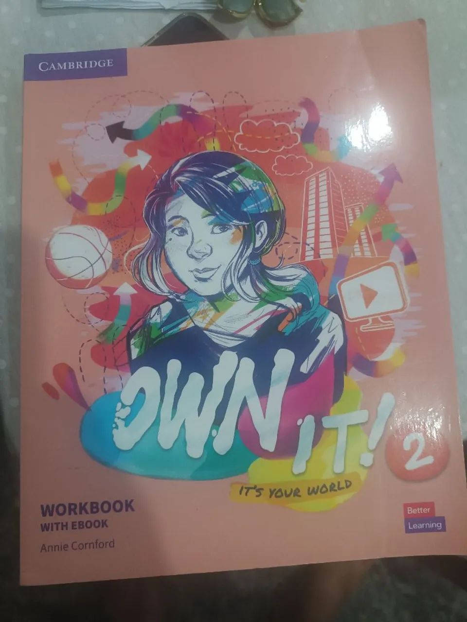 Livro inglês own it - Foto 2