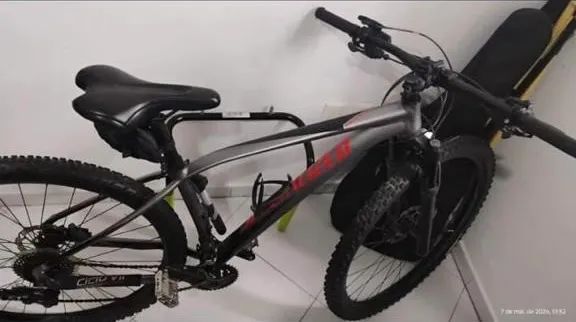 Bicicleta Specialized  Rockhopper expert 2018 em perfeito estado