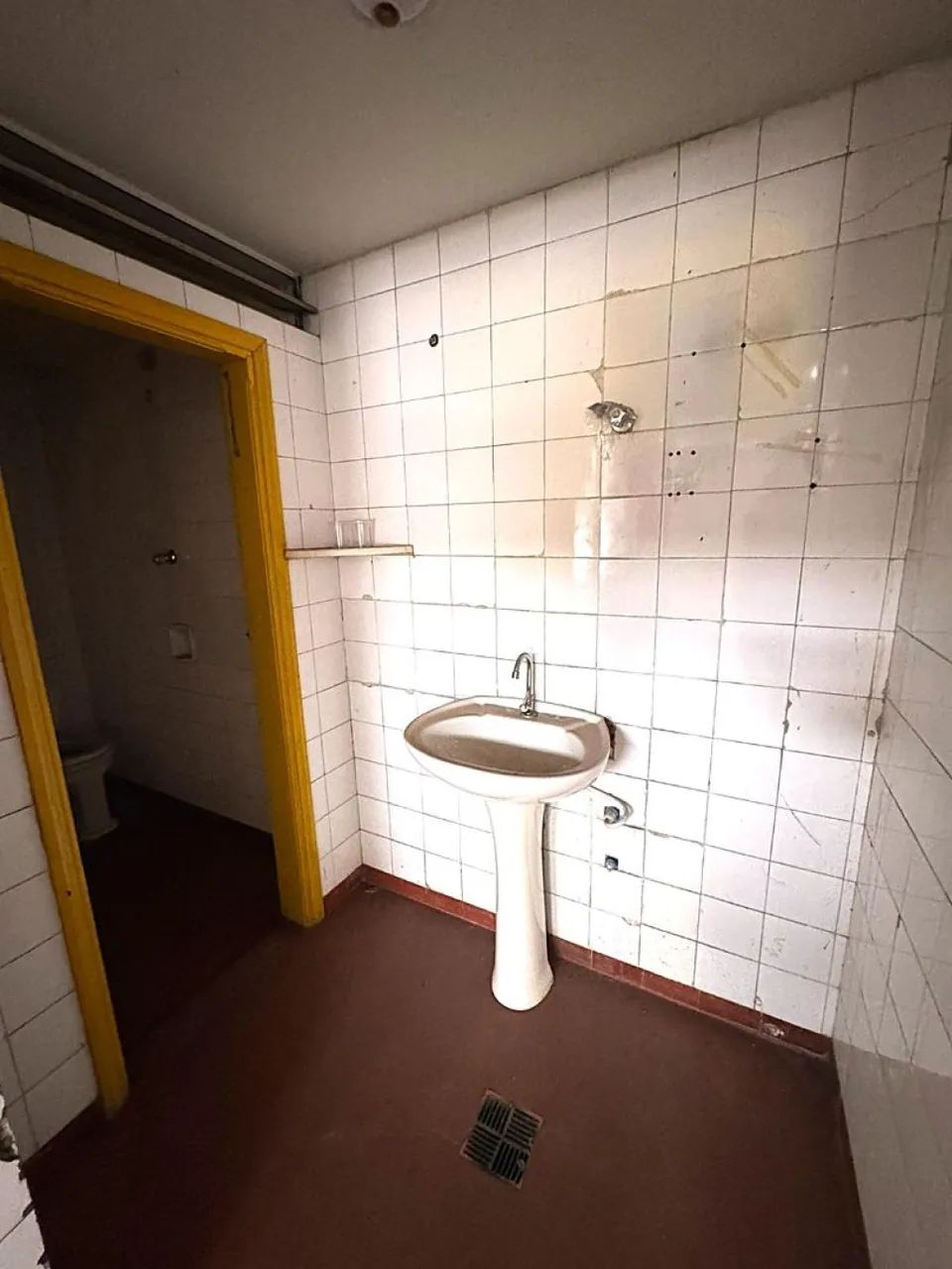 Vende-se Prédio Comercial e Residencial no Setor Campinas, 24 de Outubro - Foto 5