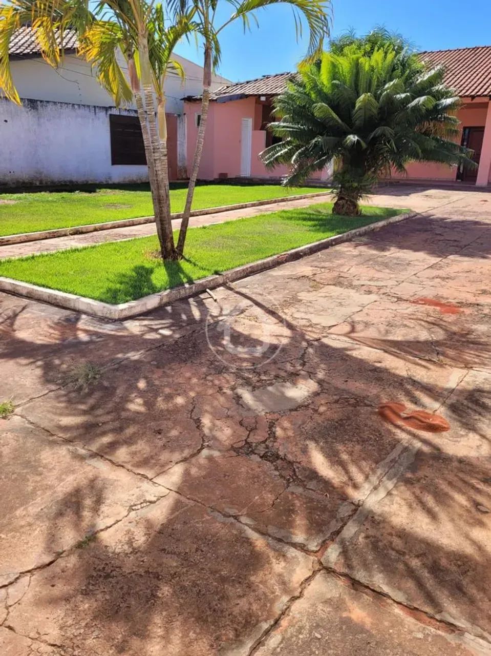 CASA COM 05 QUARTOS SENDO 01 SUÍTE -CARANDA BOSQUE - Foto 2