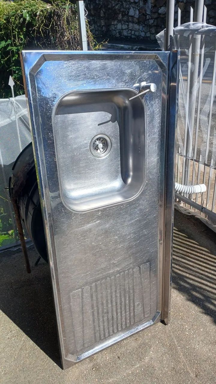 Pia Inox