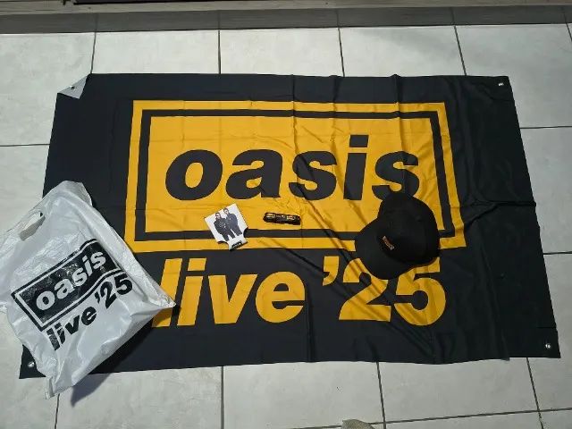 Kit Oasis Live 25 Tour - Hobbies e coleções - Esplanada dos