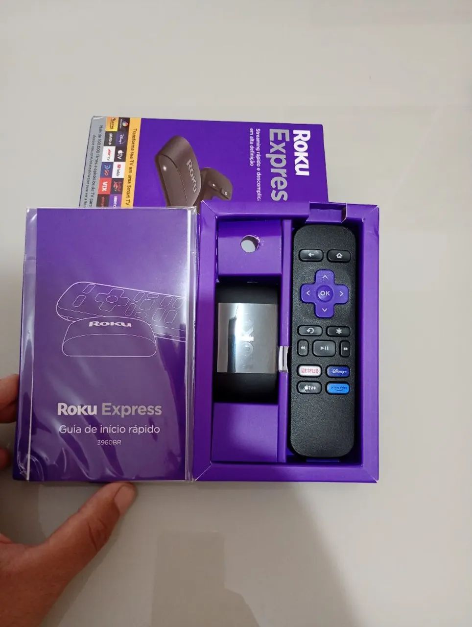 Tv led 40 AOC não é smart + Roku para transformar em smart tv  - Foto 3