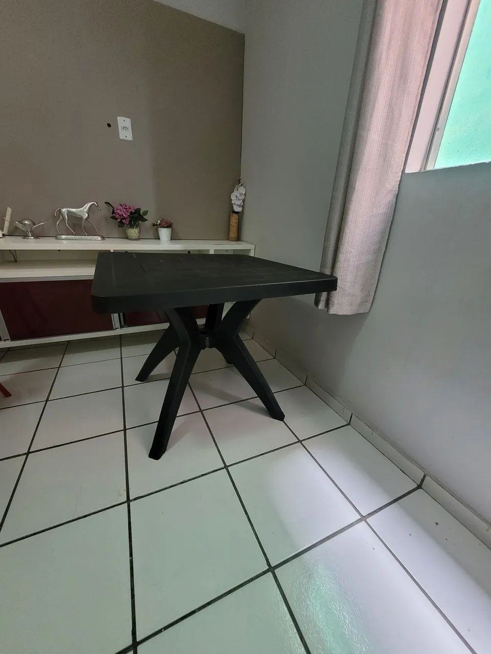 Mesa plástico 0.80 x 0.80 quadrada  - Foto 2