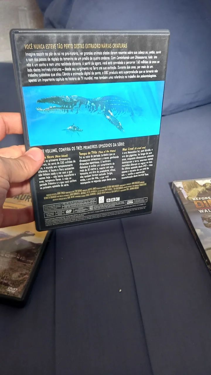 Dvds caminhando com dinossauros e caminhando com monstros completa  - Foto 4