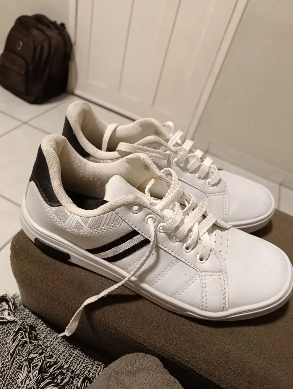 Vendo tênis branco