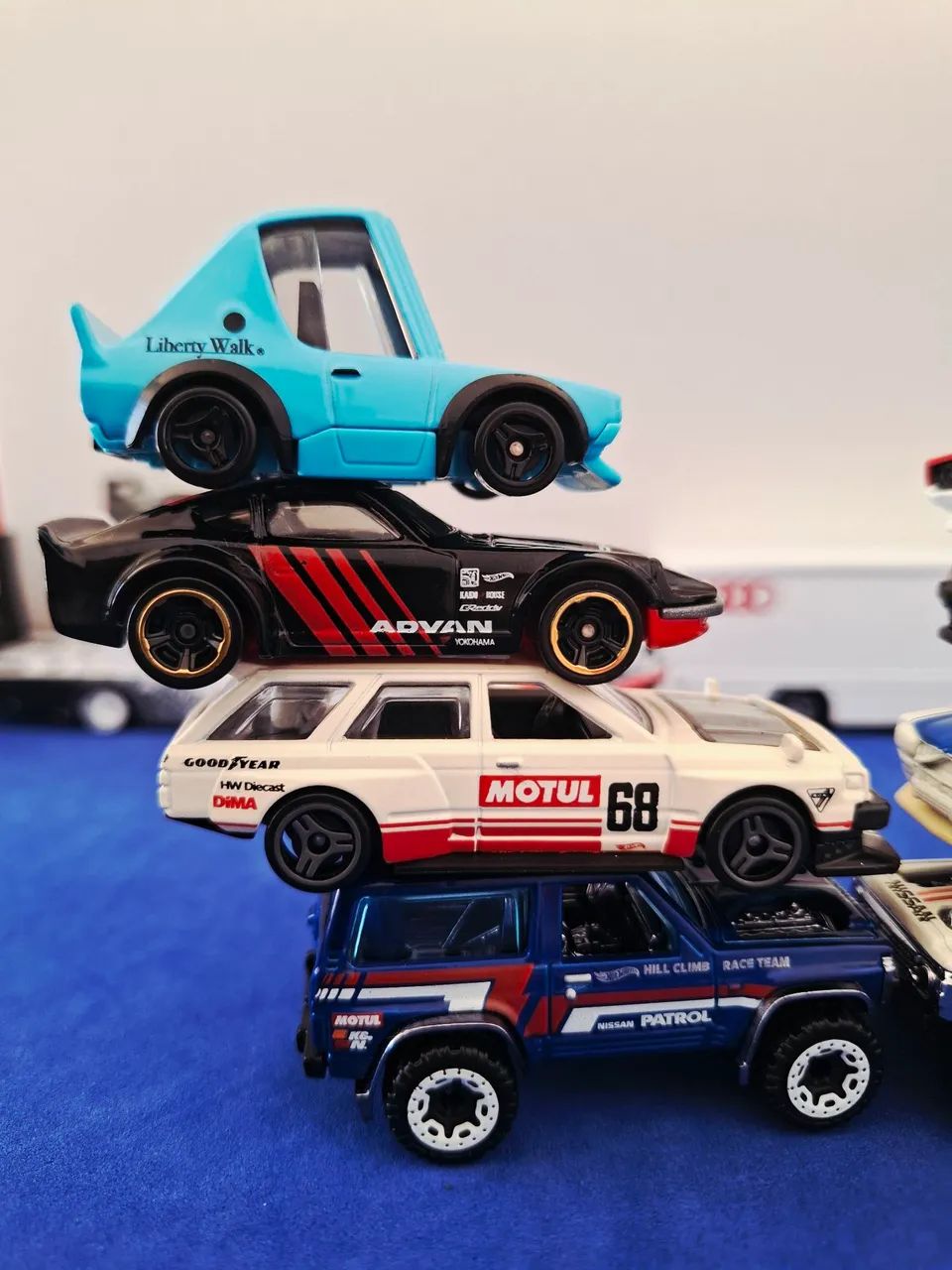 Miniaturas hot wheels 1:64 lote 8 minis! Oportunidade!!! - Foto 4