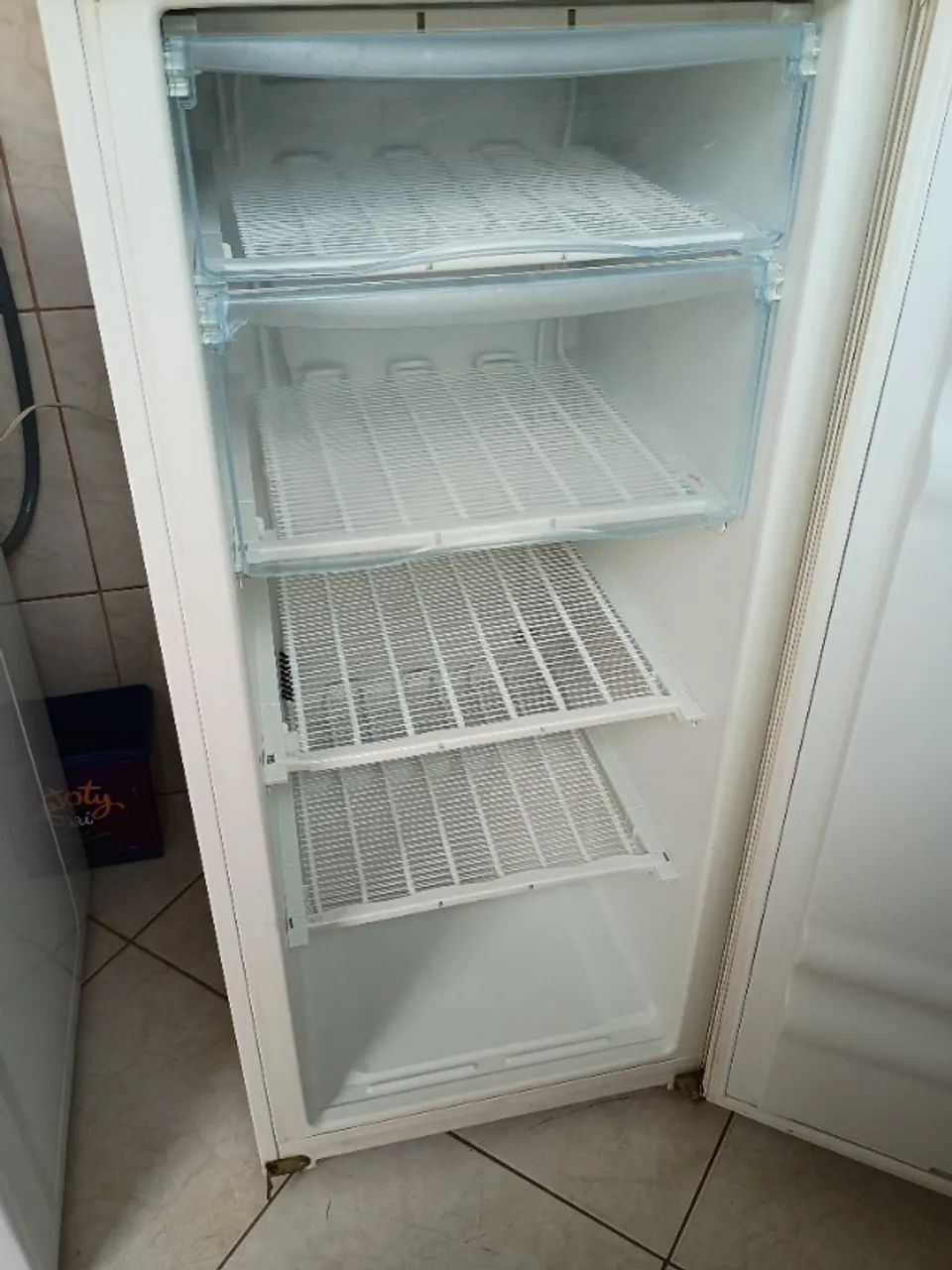 Freezer continental 200 litros 