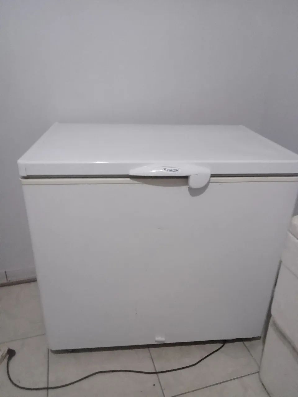 Vendo freezer funcionando perfeitamente!