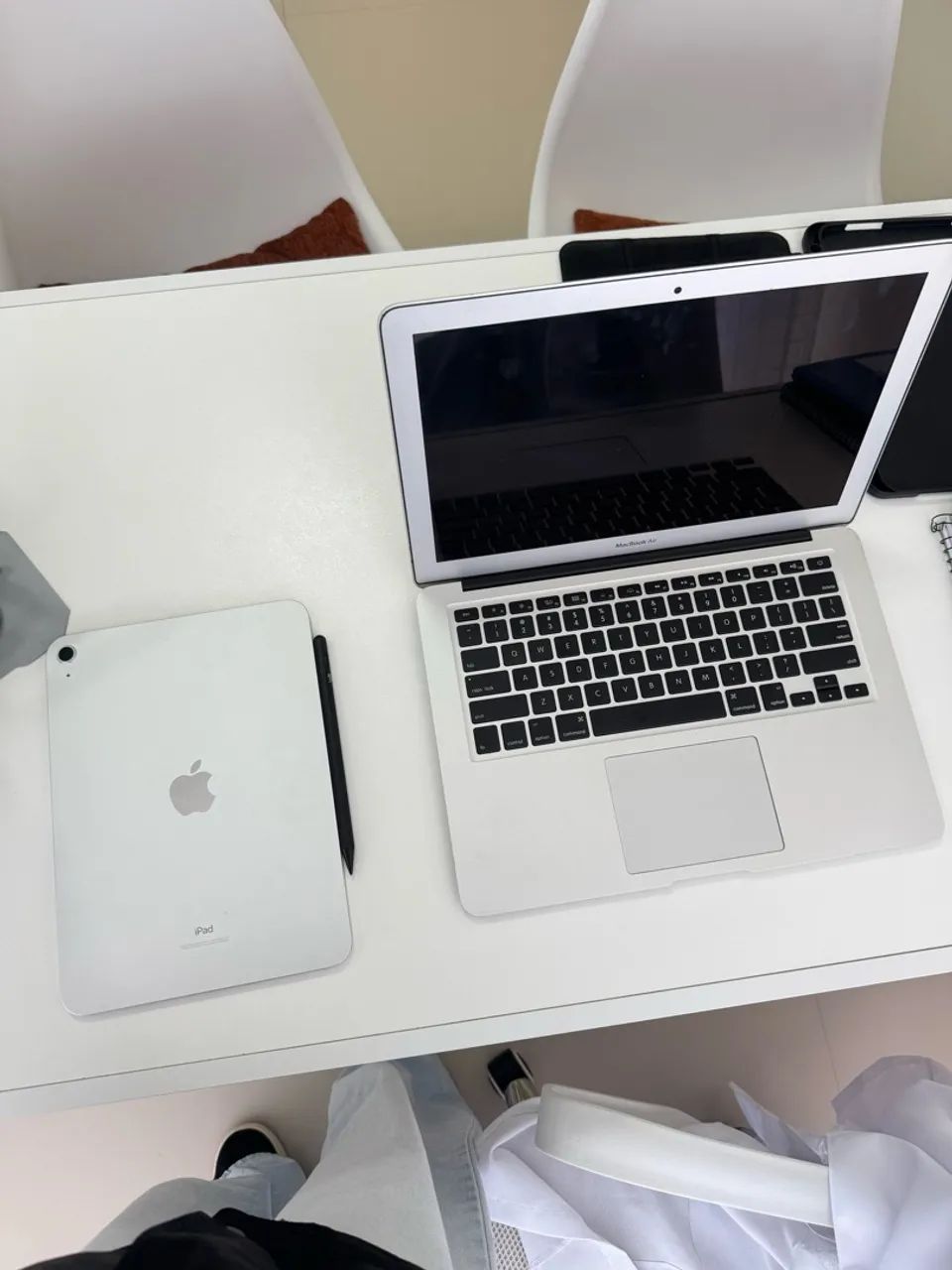 Macbook Air e Ipad 10