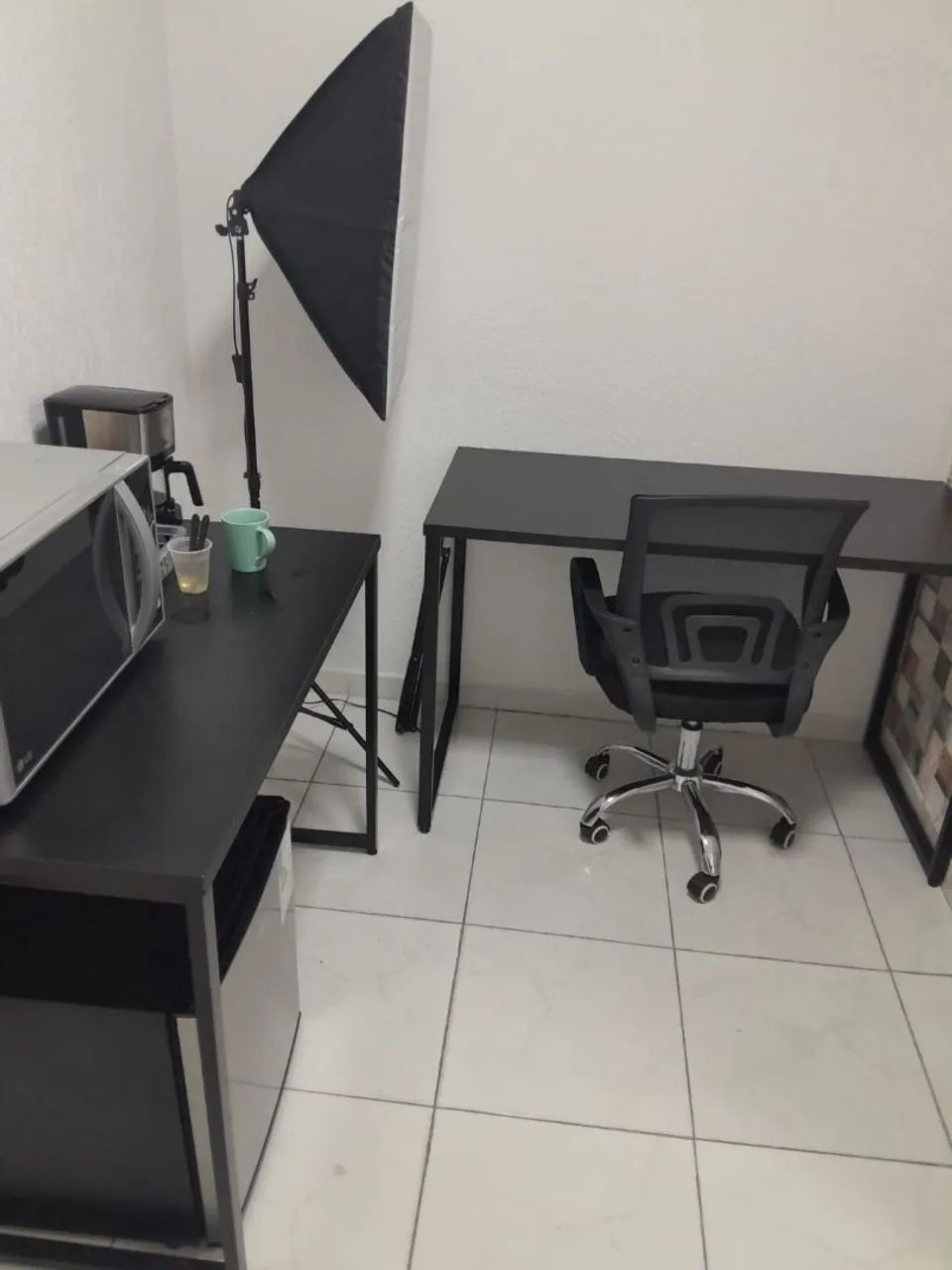 Mesa escritório com cadeira 