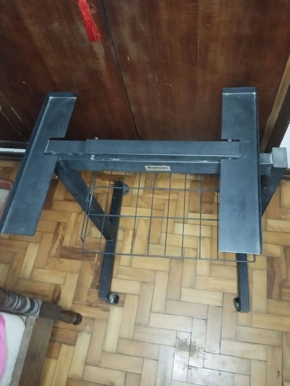 Nostálgica mesa para TV   - Foto 2