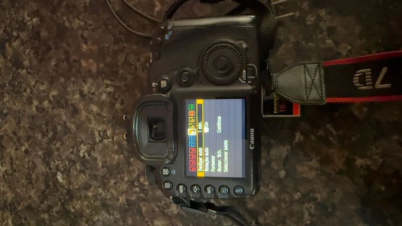 CÂMERA CANON 7D (CORPO) - Foto 3