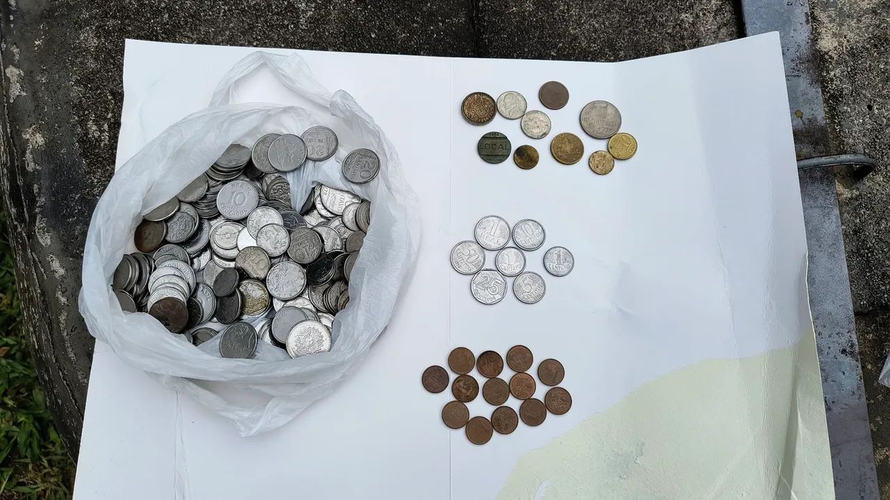 Lote de moedas antigas vintage vários modelos  - Foto 4