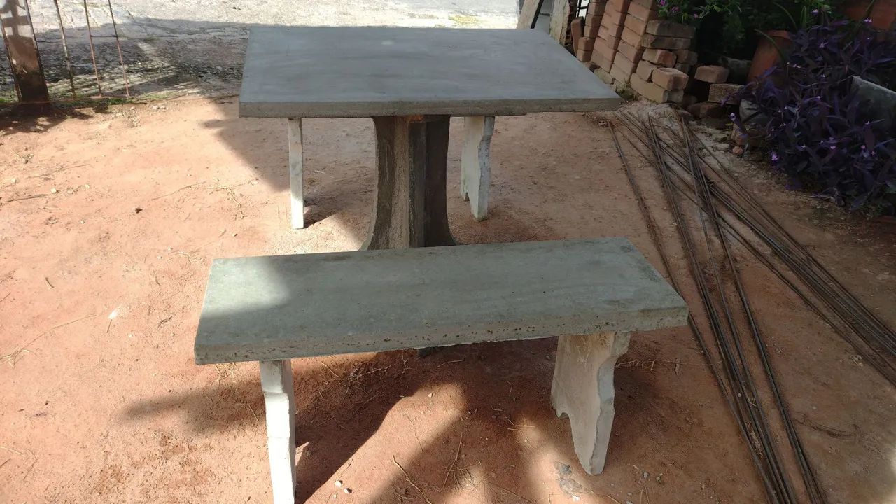 Mesa e bancos  - Foto 2