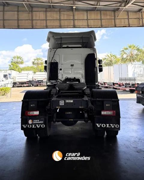 VOLVO VM 330 4X2T 2015 - Foto 4
