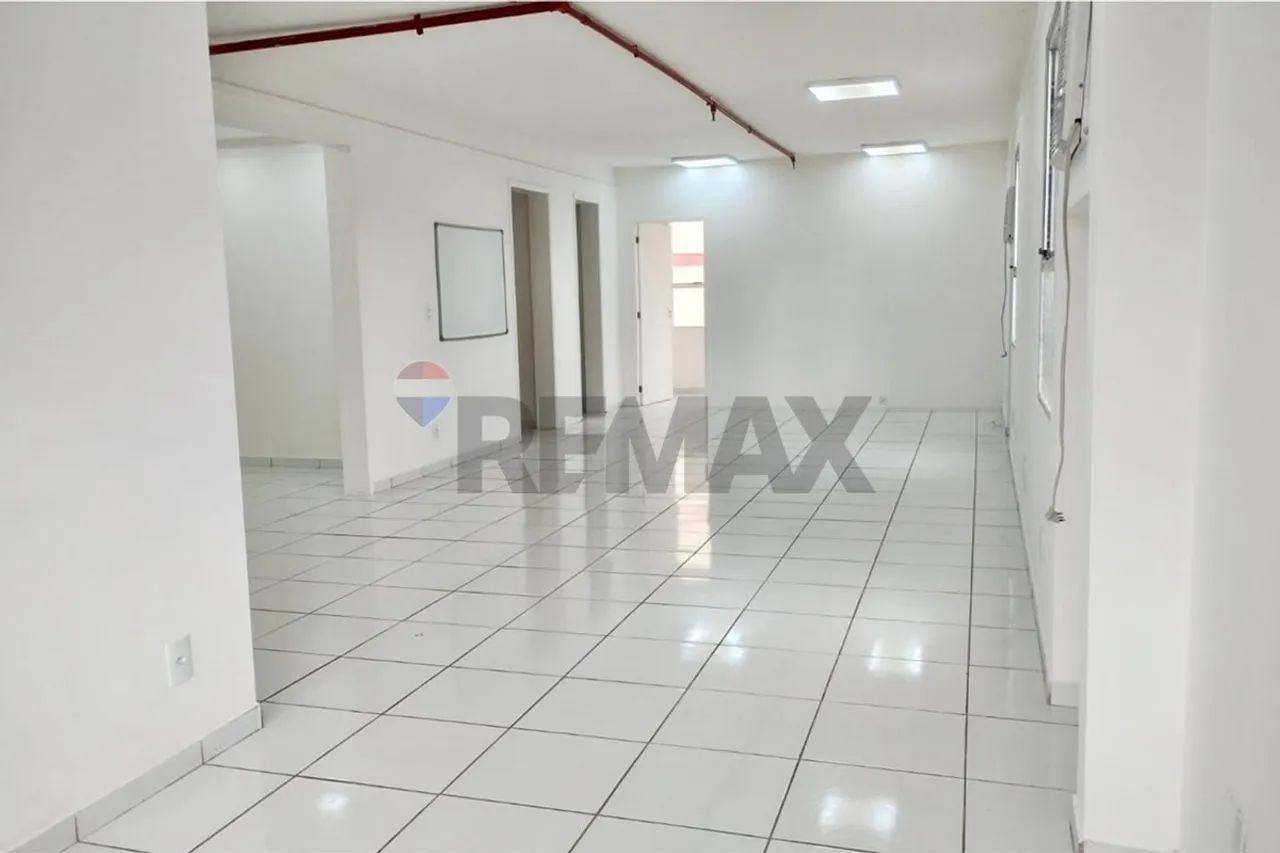 REMAX aluga Sala Comercial com 181 m² (andar inteiro), 4 banheiros, 4 vagas cobertas, no C - Foto 5