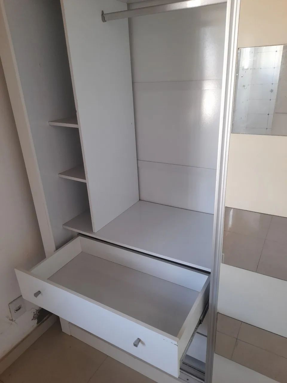 Guarda-roupa com espelhos MDF e laca - Foto 5