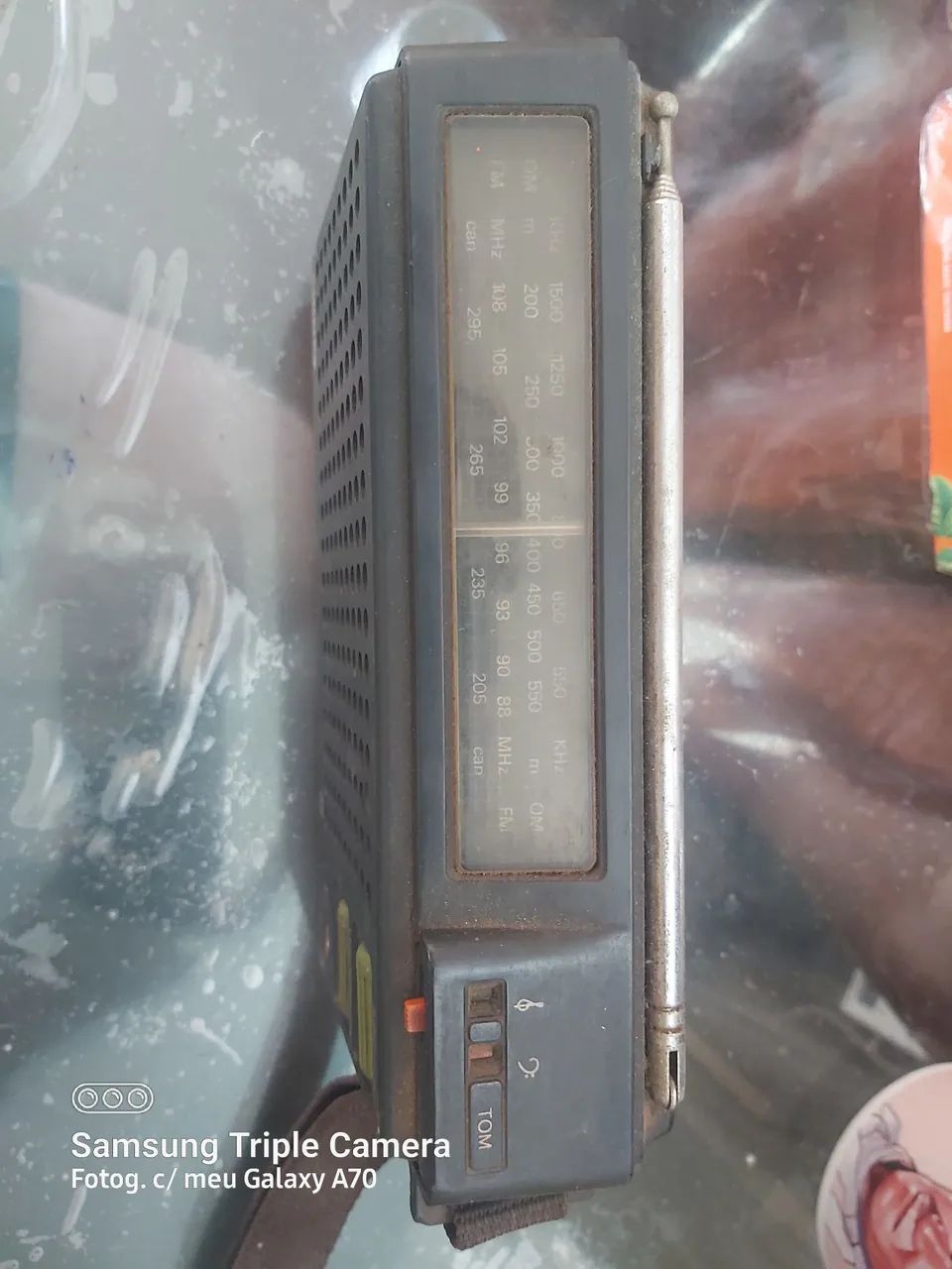 Rádio Philips AM/FM antigo.  - Foto 4