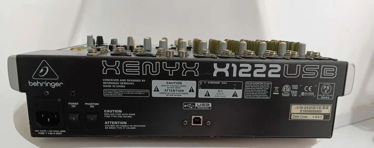 Mesa de som Behringer  - Foto 5