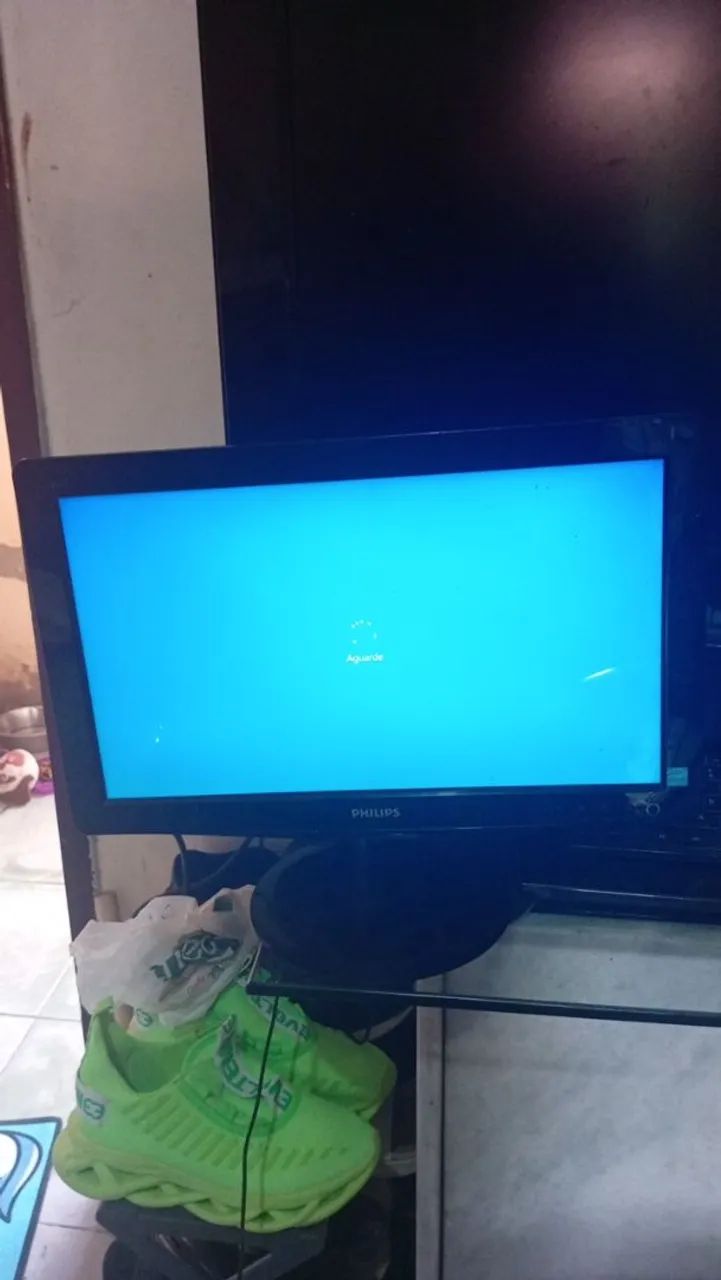 Monitor 14 polegadas funcionando perfeitamente sem manchas - Foto 2