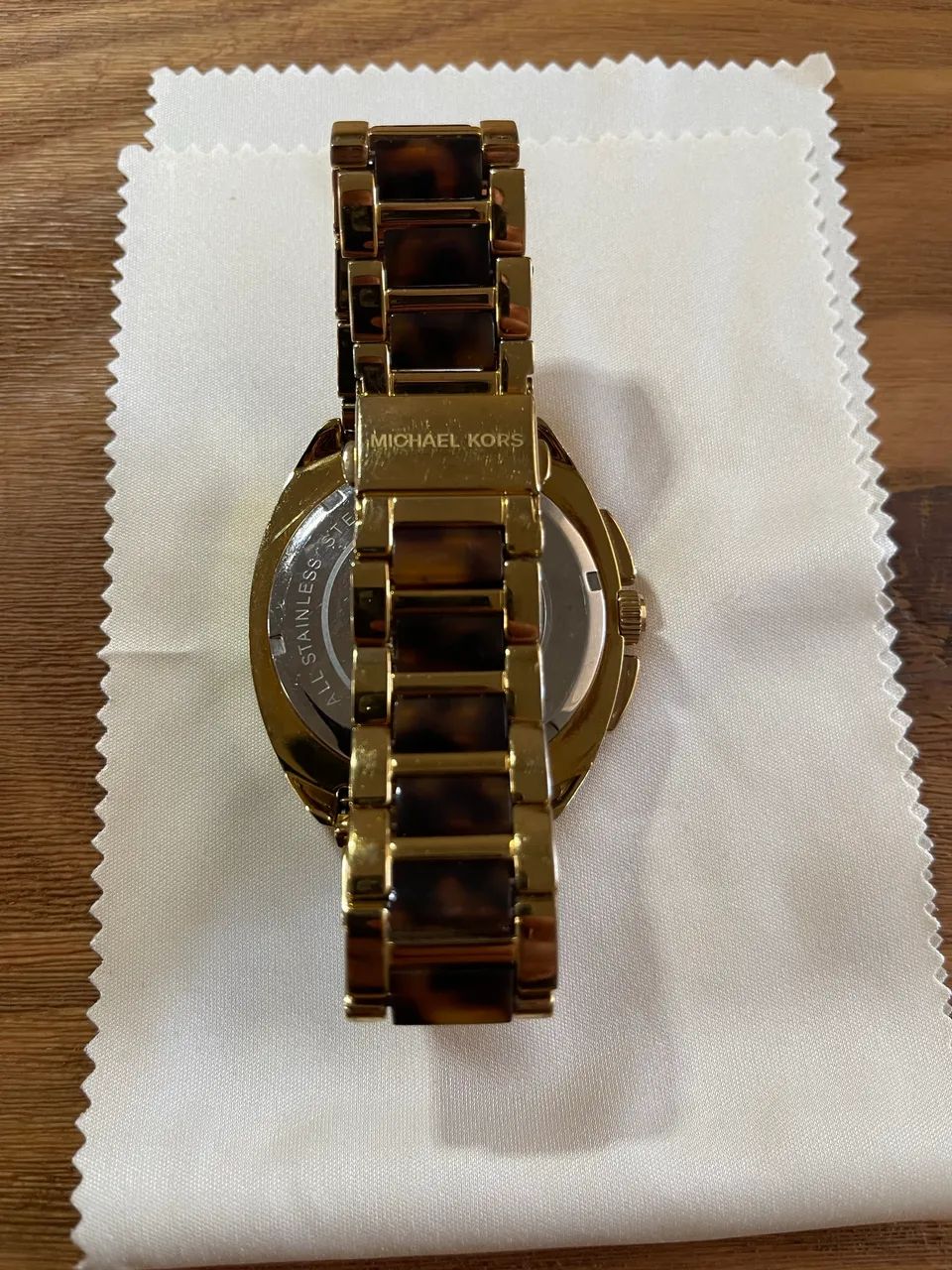 Relógio Michael Kors mk-5593 dourado - Foto 5