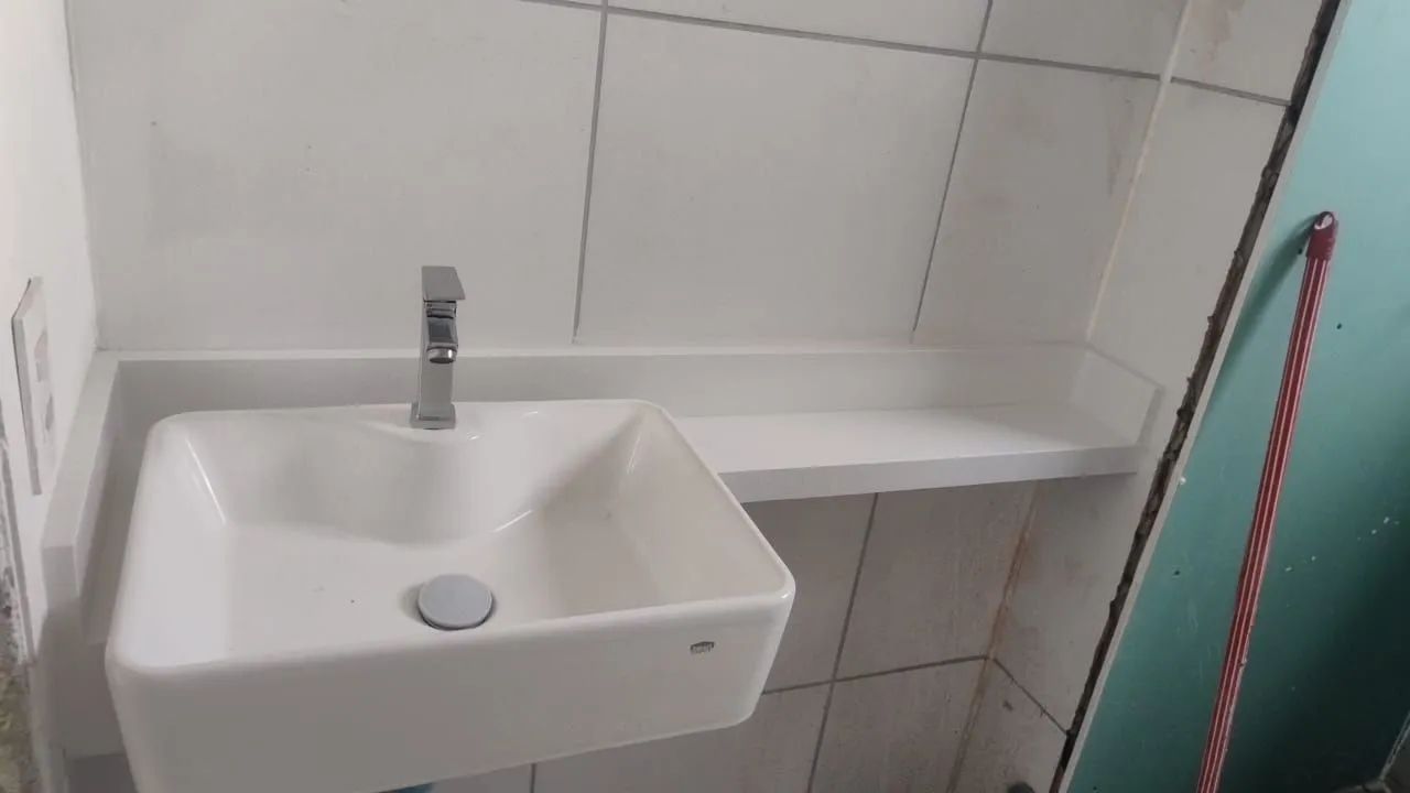 Cuba com quartzo branco 