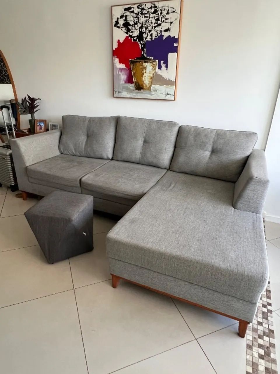 Sofá 03 lugares com chaise pra vender rápido ! Motivo mudança  - Foto 4