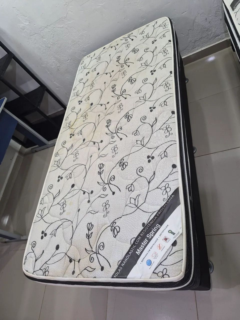 Cama box e colchão em molas Ortobom  - Foto 2
