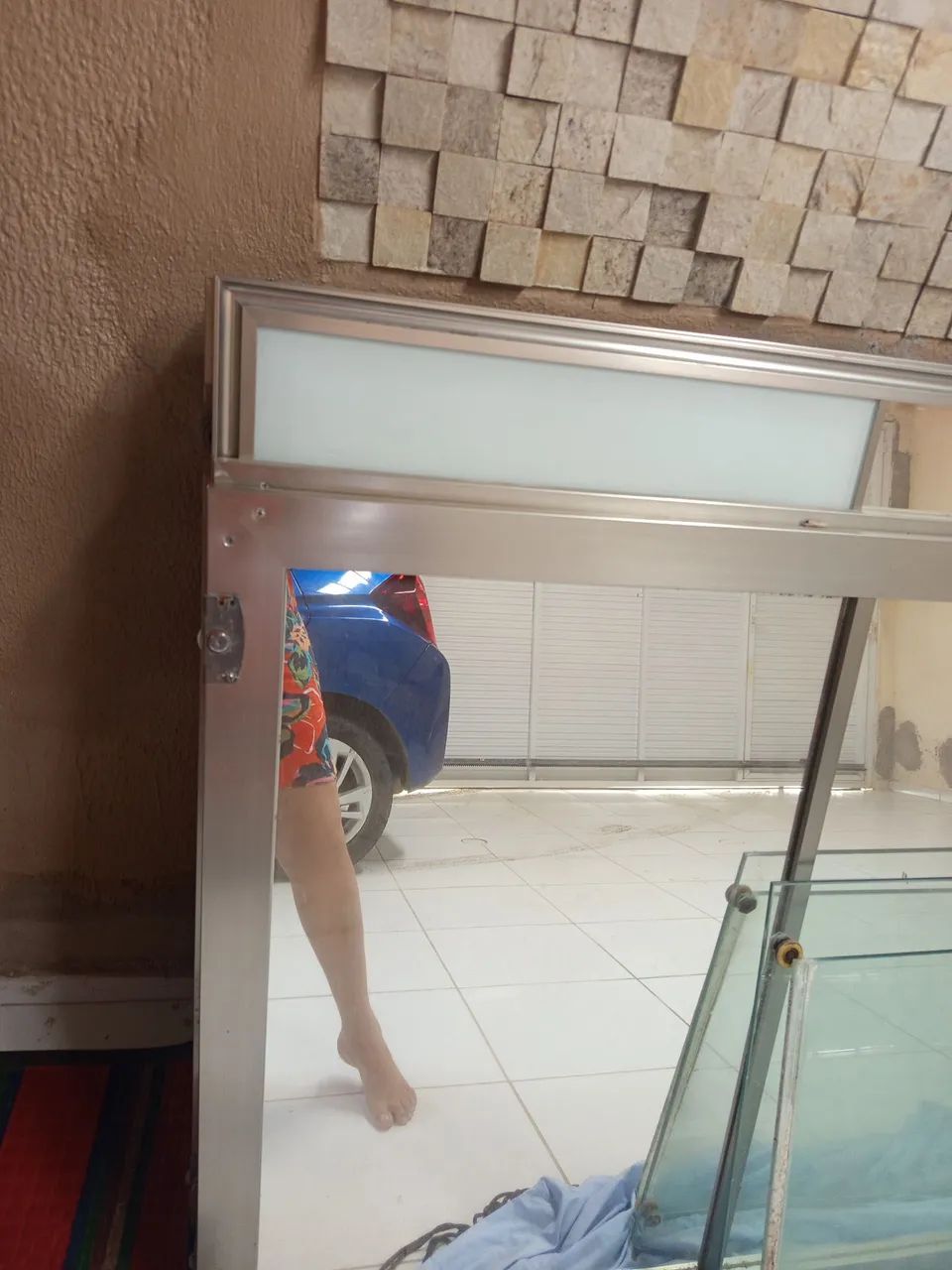 Portas de espelho e alumínio  - Foto 3