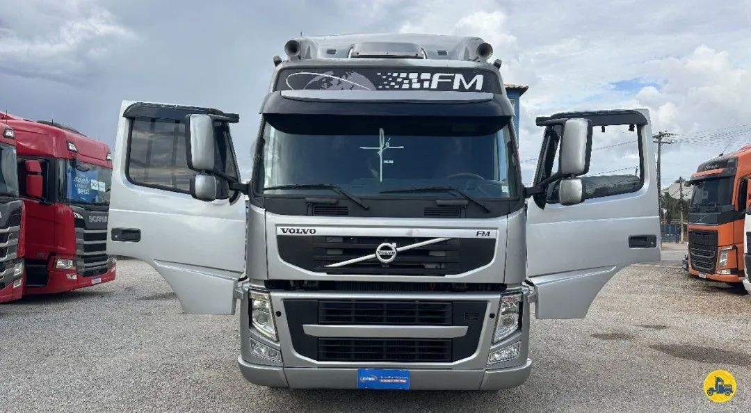 VOLVO FM-370 4X2<br>2010/2010<br>TETO ALTO - Foto 10