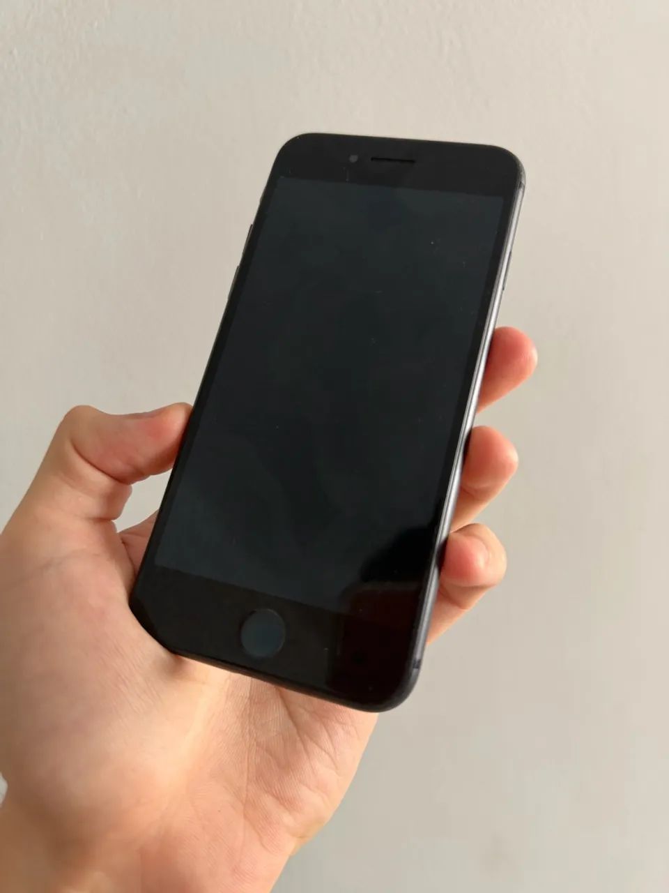 iPhone 8 64gb preto seminovo em ótimo estado - Foto 2