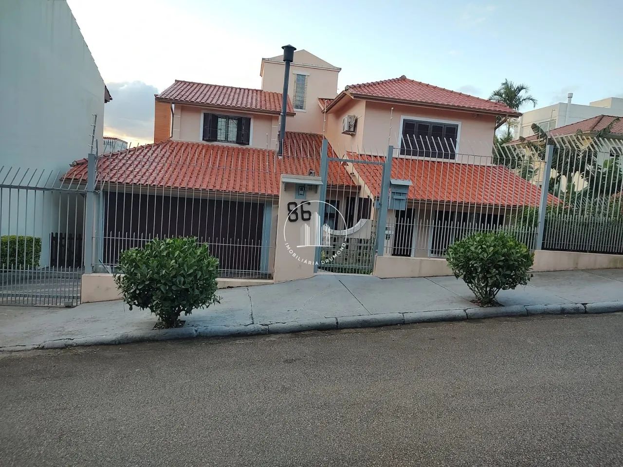 Casa 4 Quartos com Piscina - Coqueiros - CEN - Foto 2