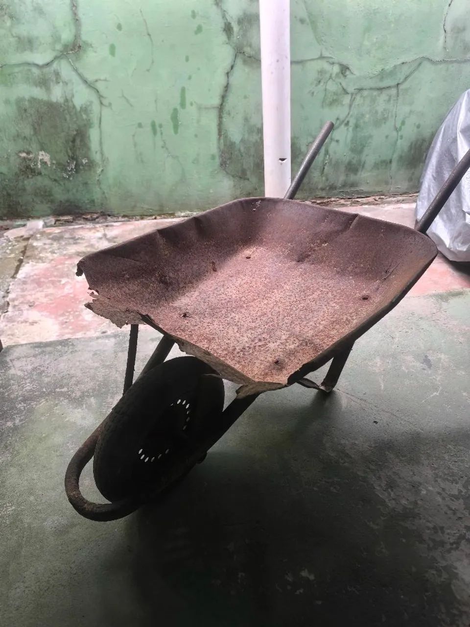 Carrinho de Mão Usado
