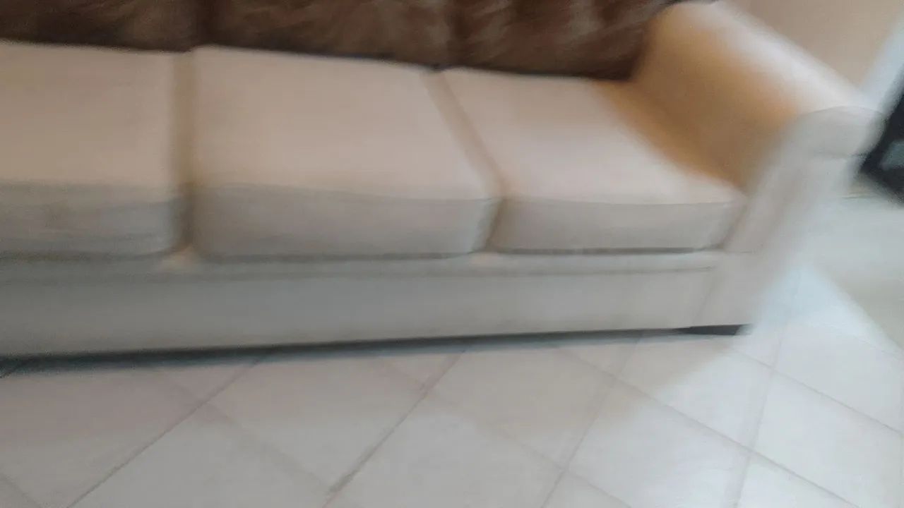 SOFÁ CONFORTÁVEL 3 LUGARES - Foto 5