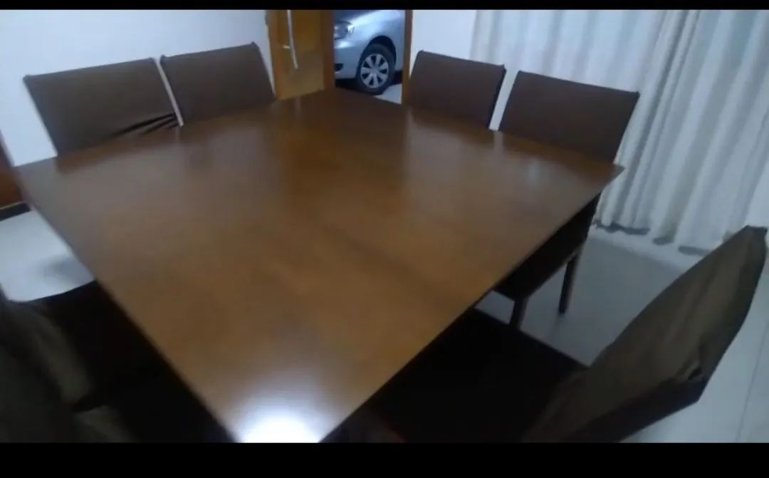 Mesa elegante com 8 cadeiras. 2.500, - Foto 3