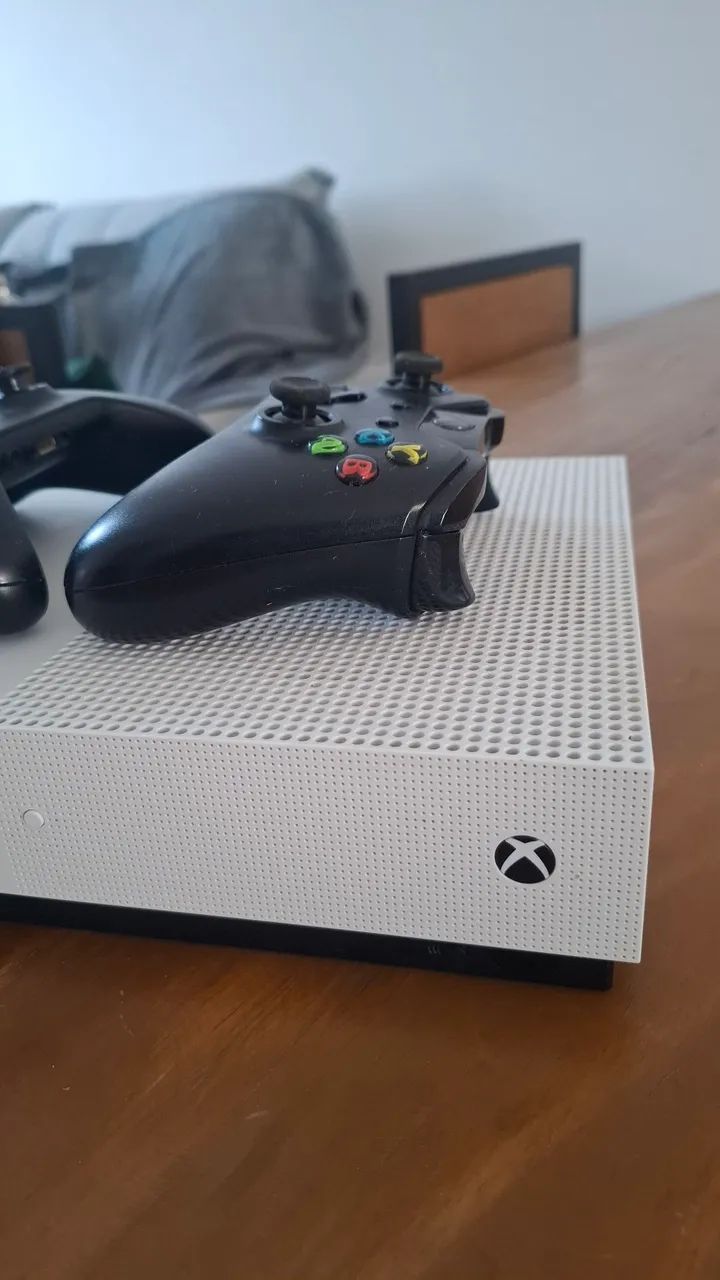 Xbox One S 1TB - Foto 3
