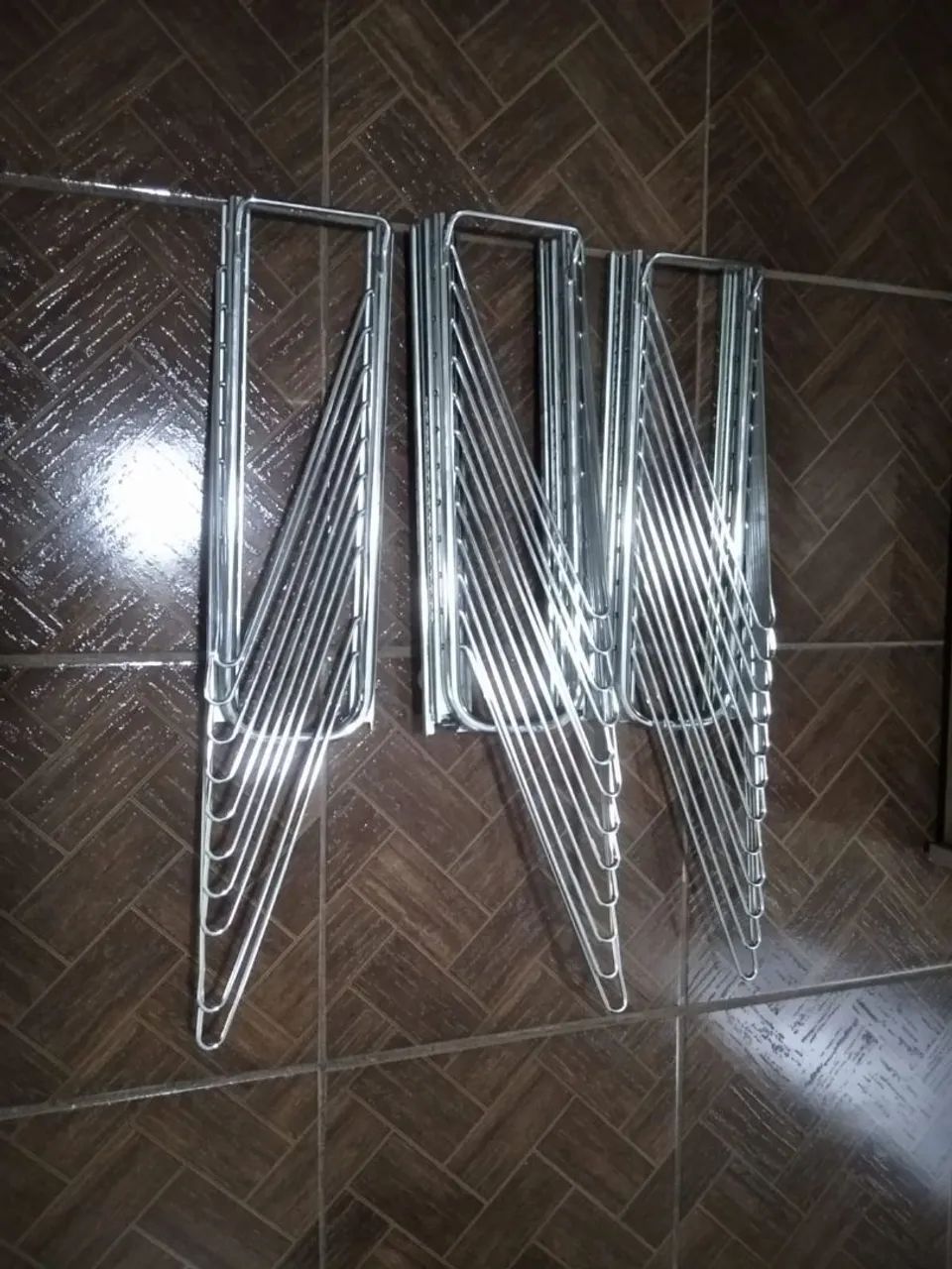 Calceiro e roupeiro retrátil