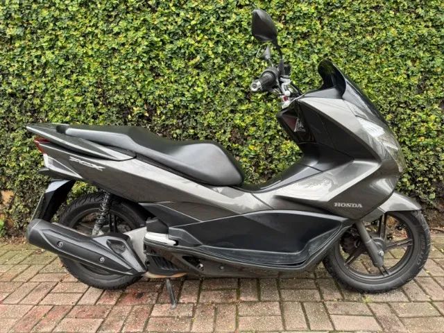 Honda PCX DLX 2016