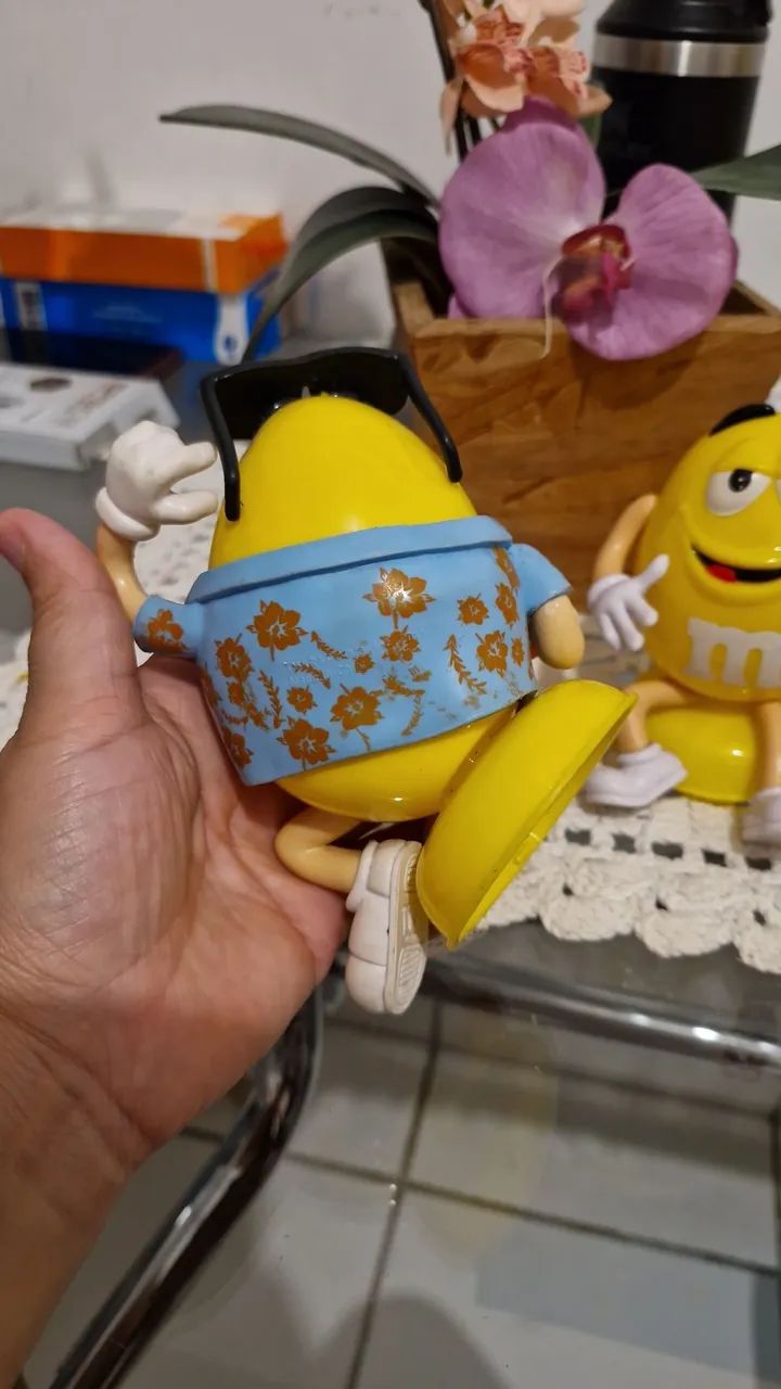 Bonecos M&MS Amarelo  - Foto 2