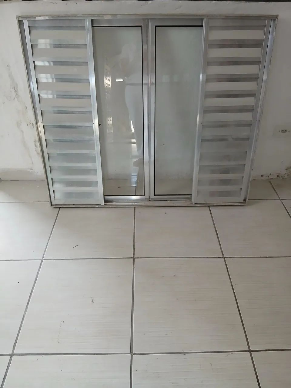 Janela de alumínio 1.1,20 - Foto 2