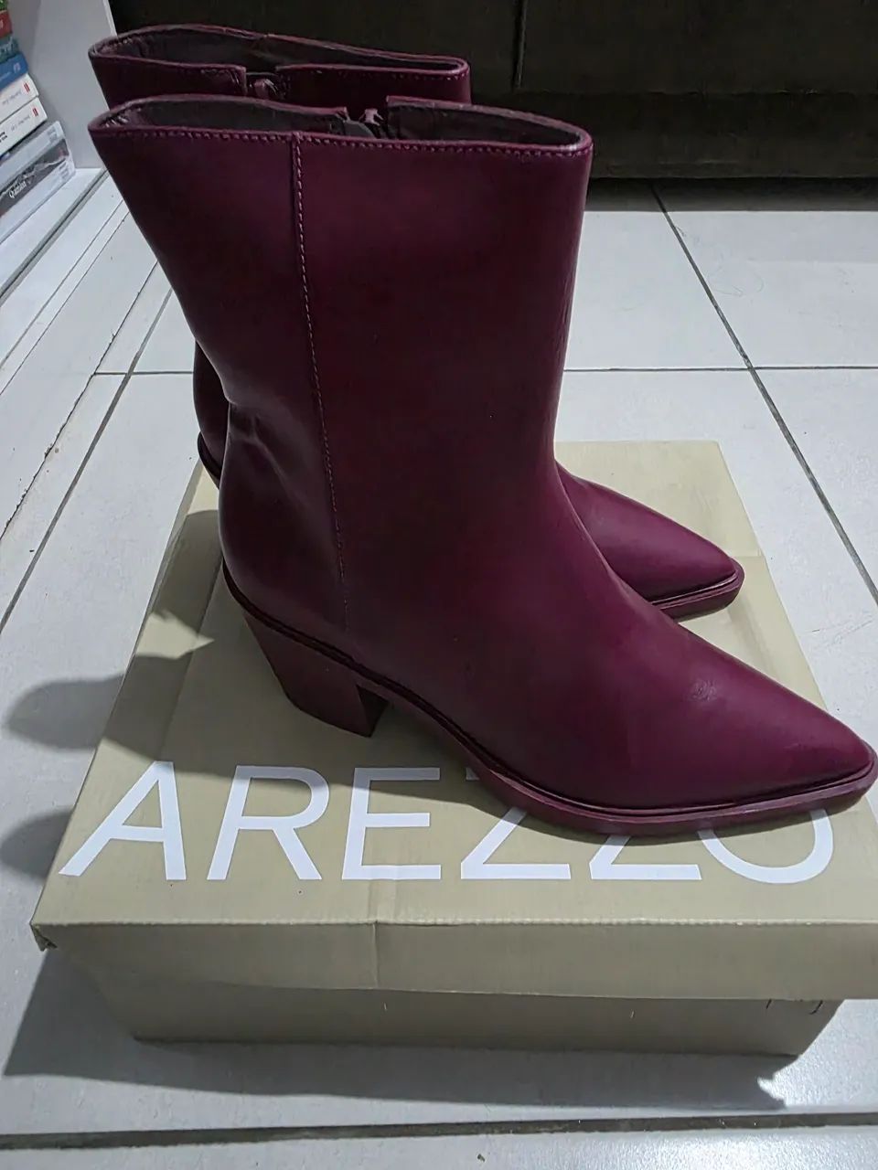Bota Arezzo Couro  - Foto 2
